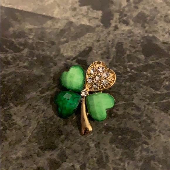 Shamrock brooch - Picture 4 of 7